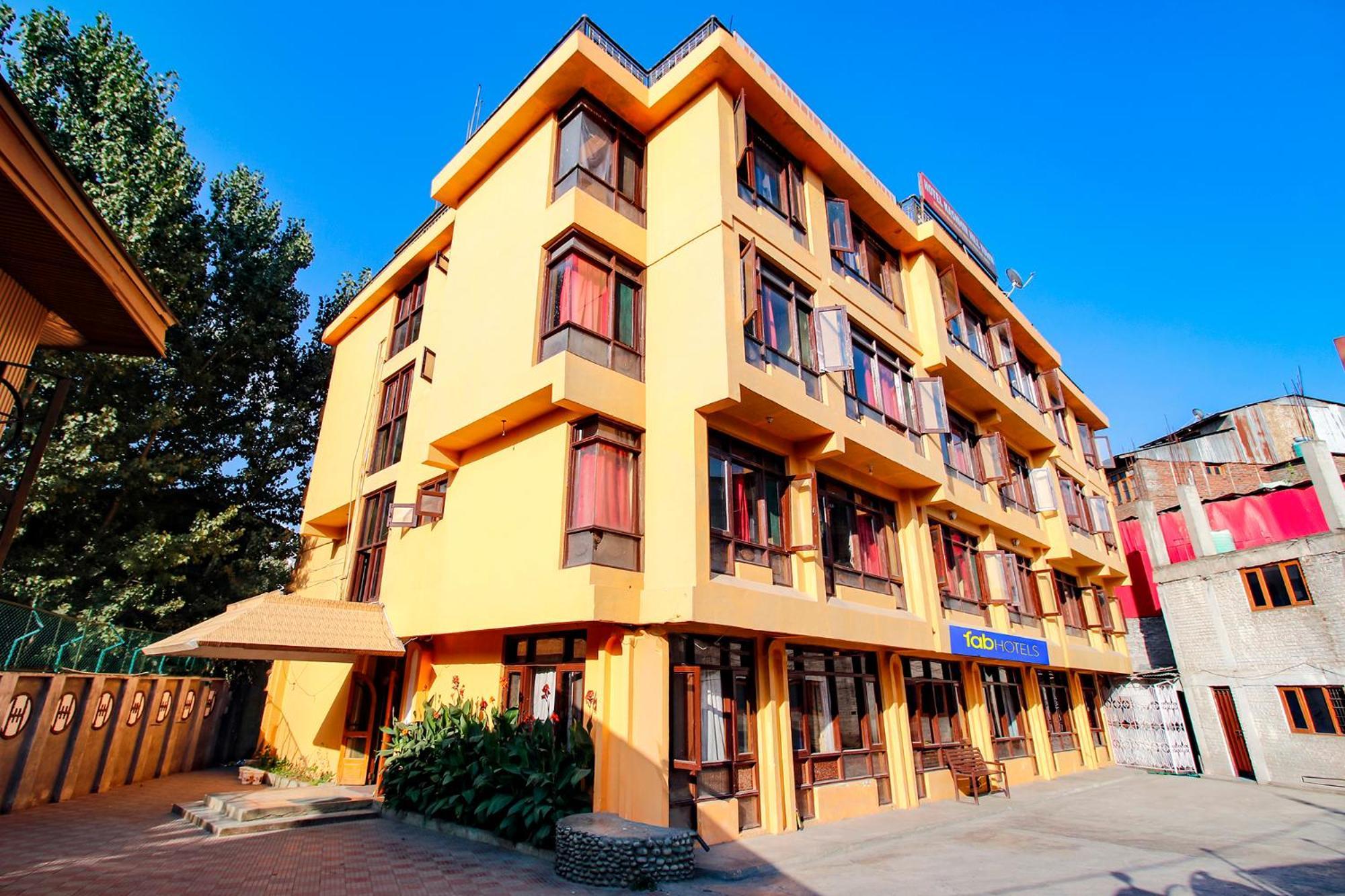 Fabhotel Kashmir Hilltown Durgjan Exterior foto
